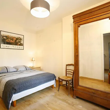 Apartment Charmante Sante